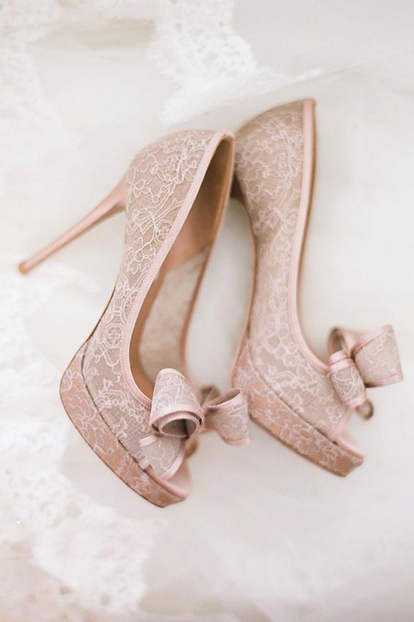Cẩm nang giúp cô dâu chọn được đôi giày cưới như ý